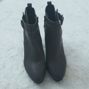 Franco Sarto Heeled Boots 7.5( scratch)